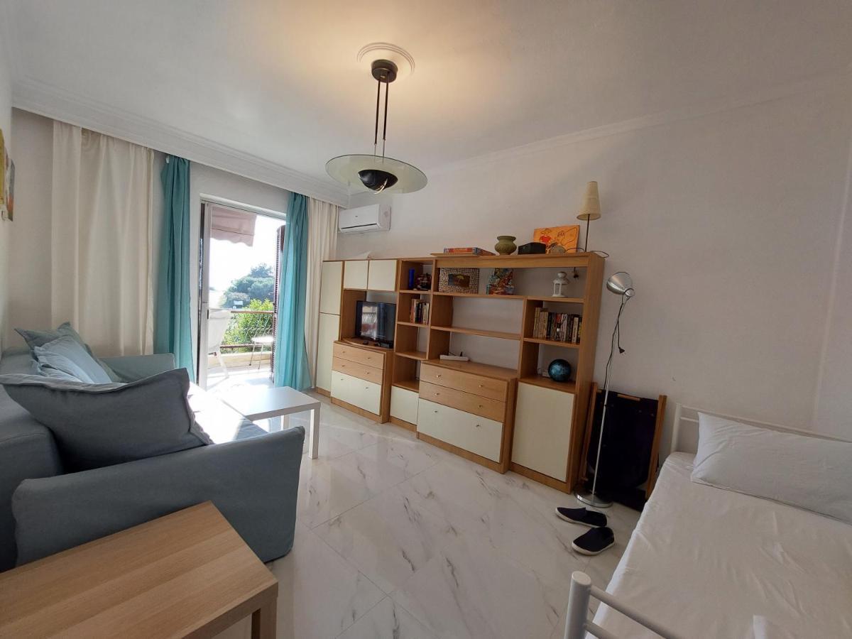 Kariani Beach Apartment Exteriör bild