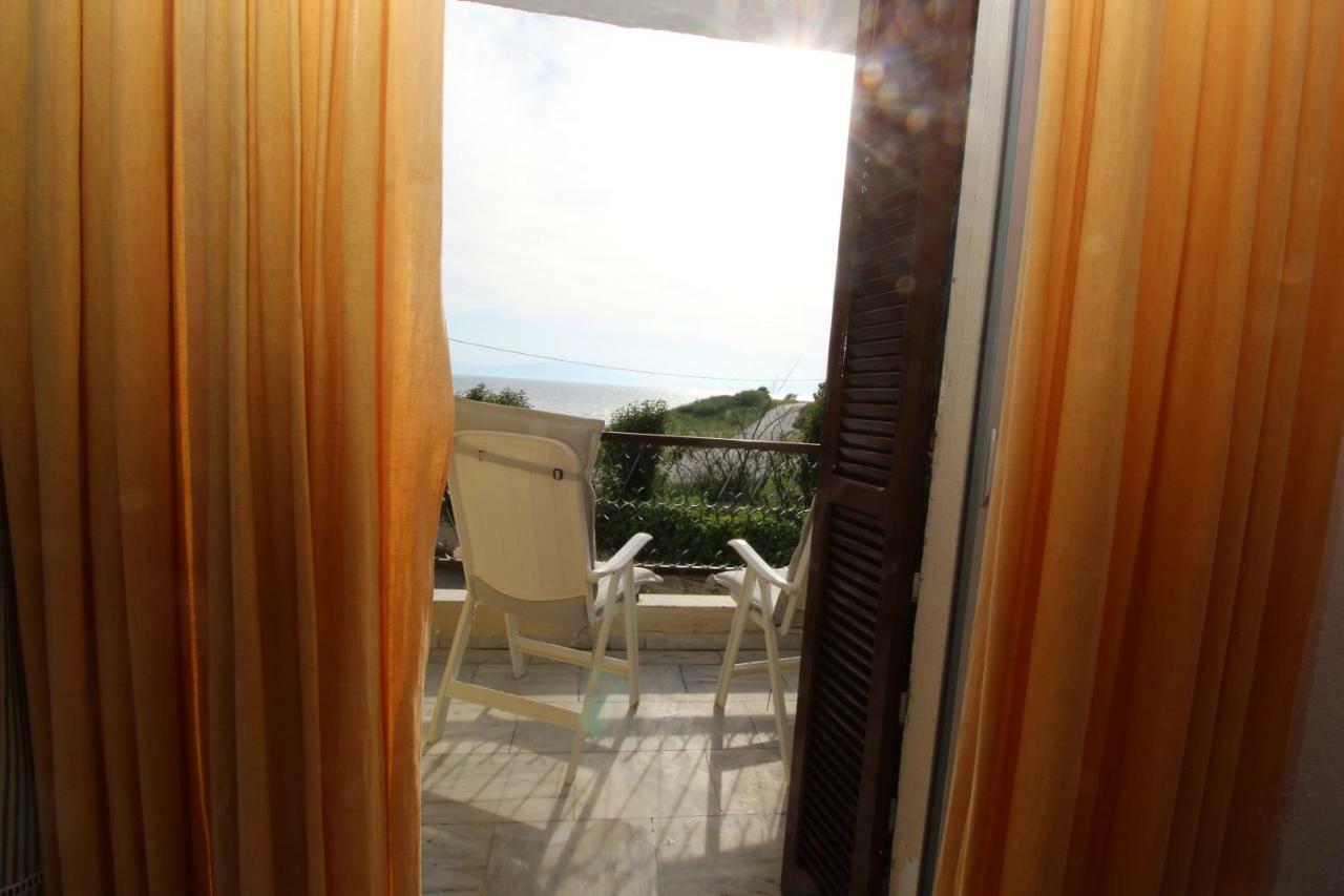 Kariani Beach Apartment Exteriör bild