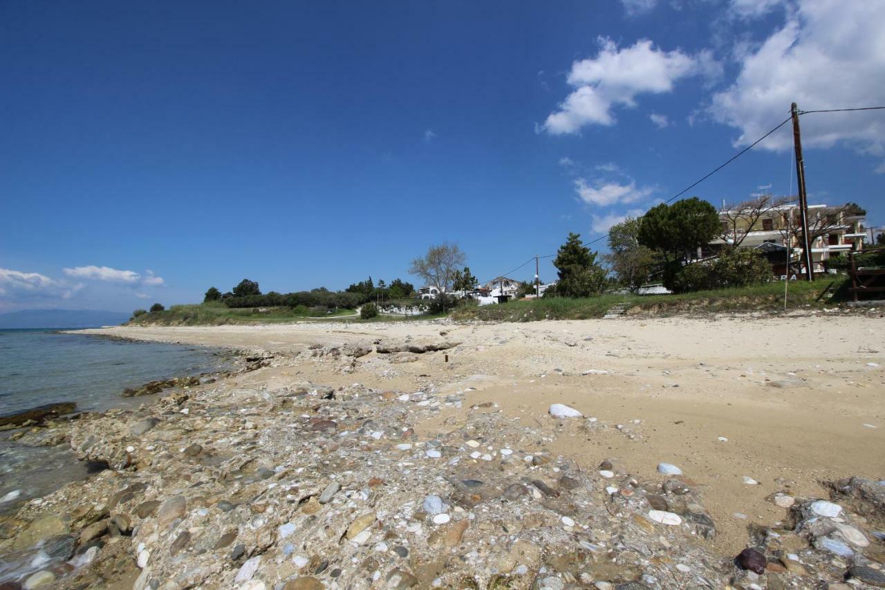 Kariani Beach Apartment Exteriör bild