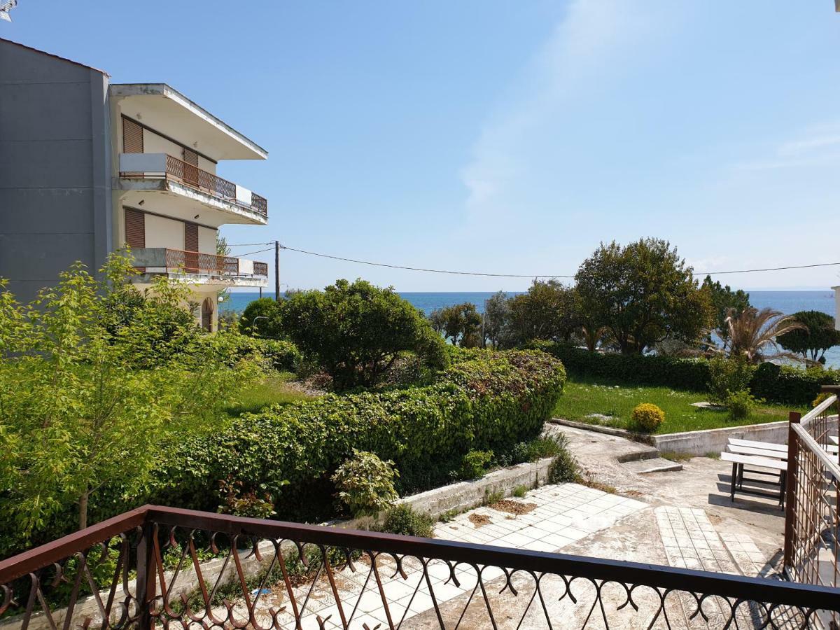 Kariani Beach Apartment Exteriör bild