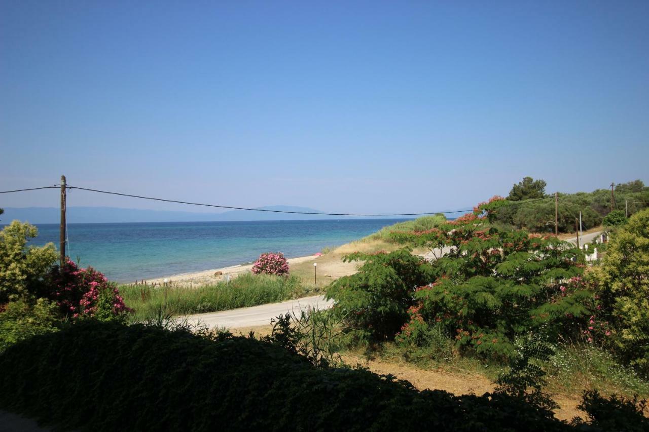 Kariani Beach Apartment Exteriör bild